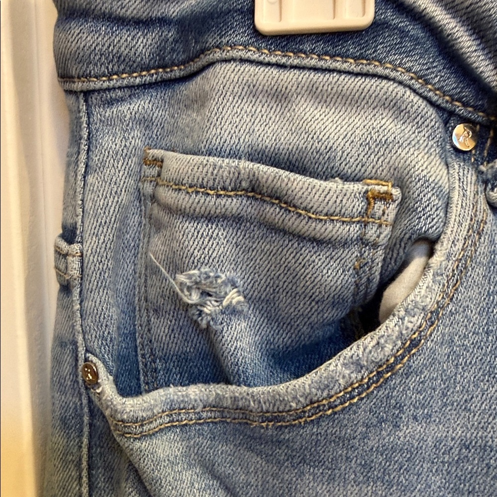 Judy Blue Light Wash Straight Leg Jeans - Picture 3 of 5